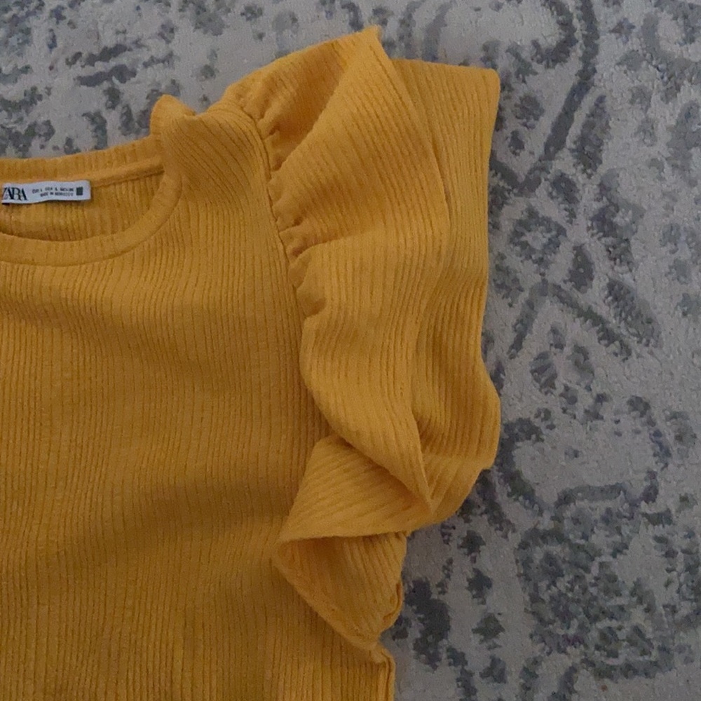 Zara Yellow Ruffled Shoulder Top - Picture 3 of 5